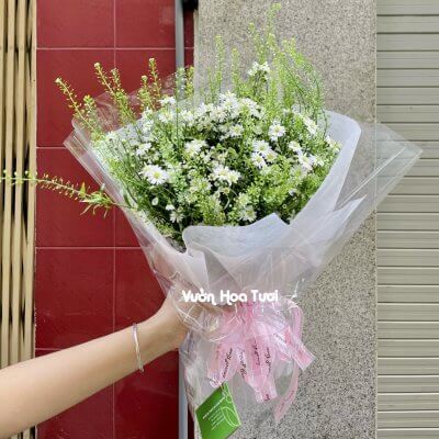 Bó hoa giá rẻ thảo trắng cỏ xanh